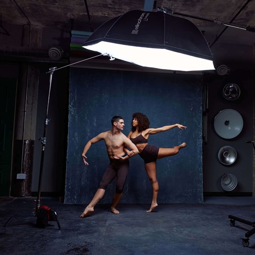 Elinchrom Litemotiv Indirect in studio